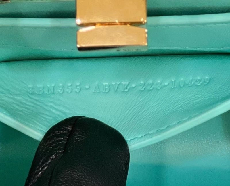 Fendi Peekaboo Bags Comfortable 57637
