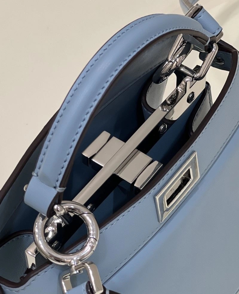 Lightweight Fendi Peekaboo Bags 57719