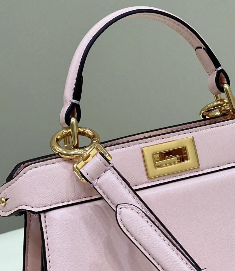 Effortless Fendi Peekaboo Bags 57632