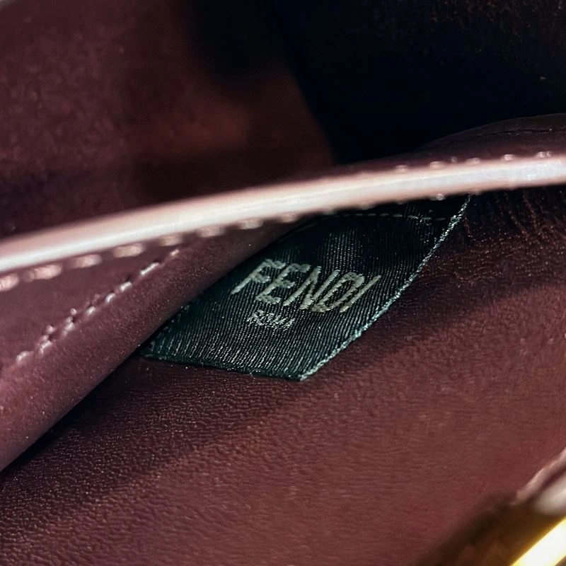FlexibleFit Fendi Peekaboo Bags 57640