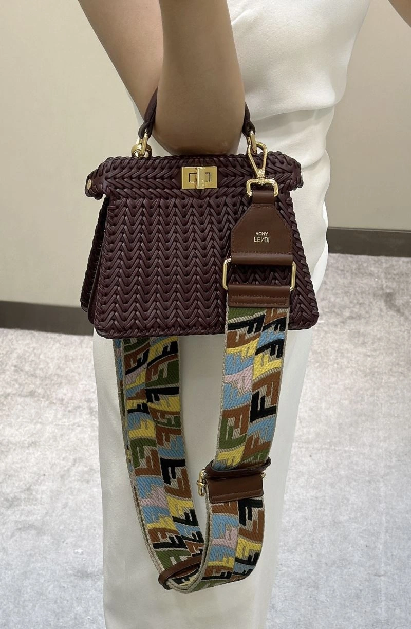 FlexibleFit Fendi Peekaboo Bags 57640