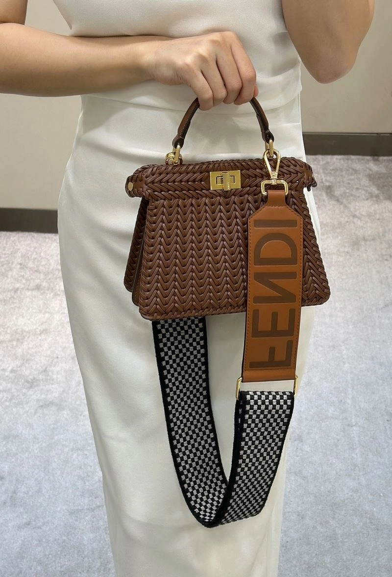 Fendi Peekaboo Bags Comfortable 57630