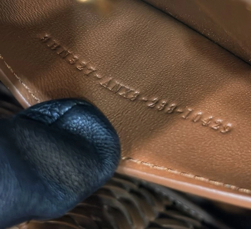 WaterResistant Fendi Peekaboo Bags 57627