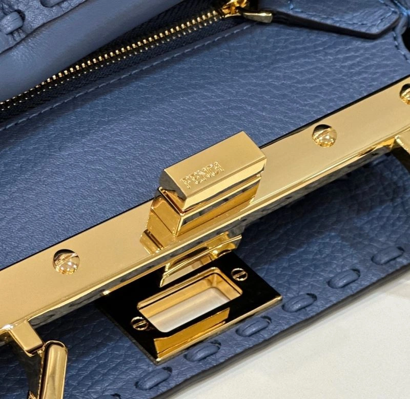 Lightweight Fendi Peekaboo Bags 57645