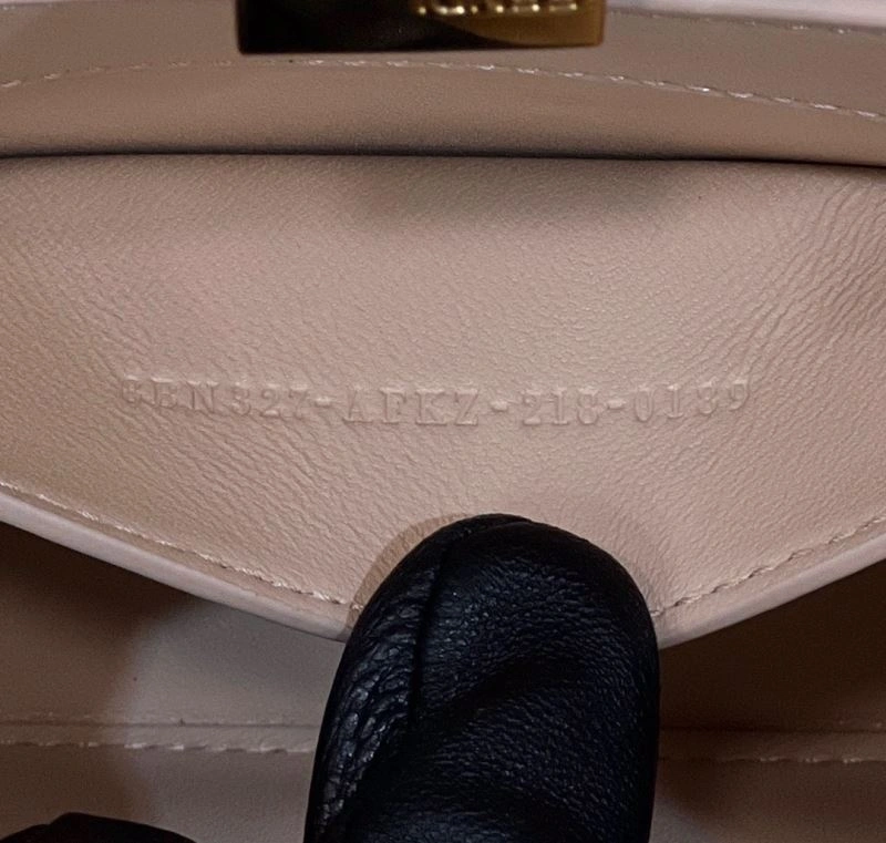 Fendi Peekaboo Bags Premium 57618