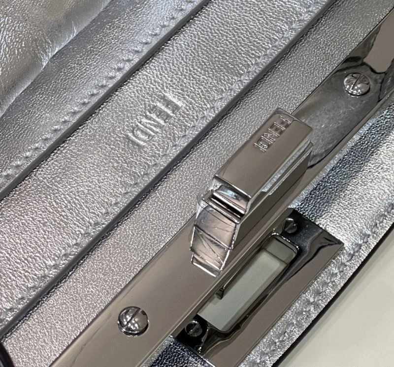 ComfortFit Fendi Peekaboo Bags 57671