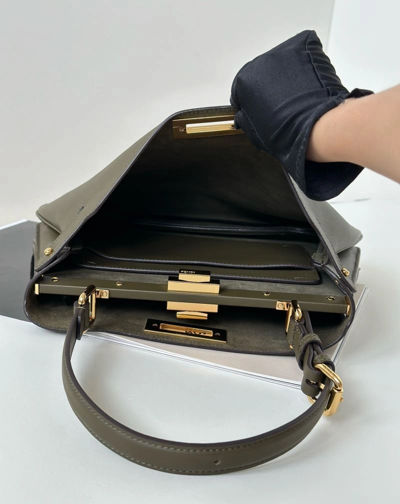 Durable Fendi Peekaboo Bags 57601