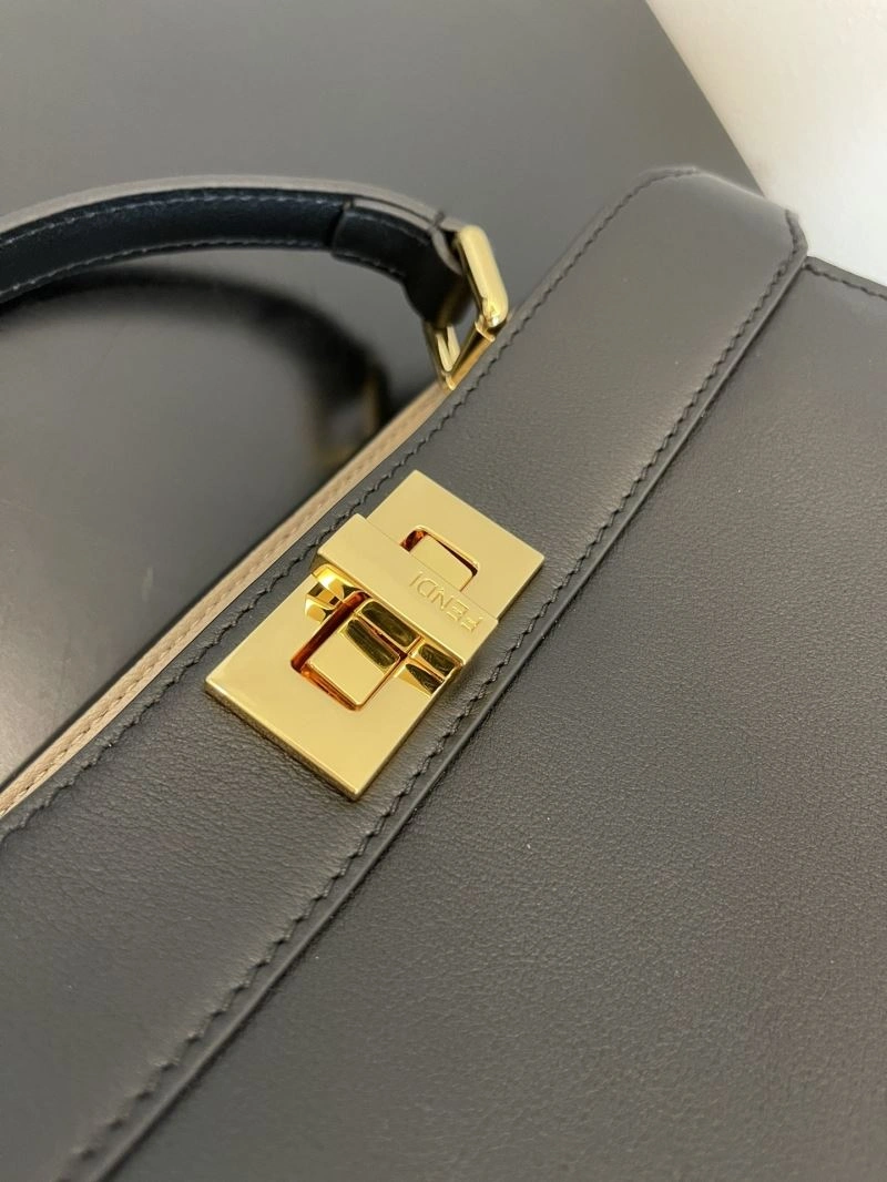 ZipUp Fendi Peekaboo Bags 57600
