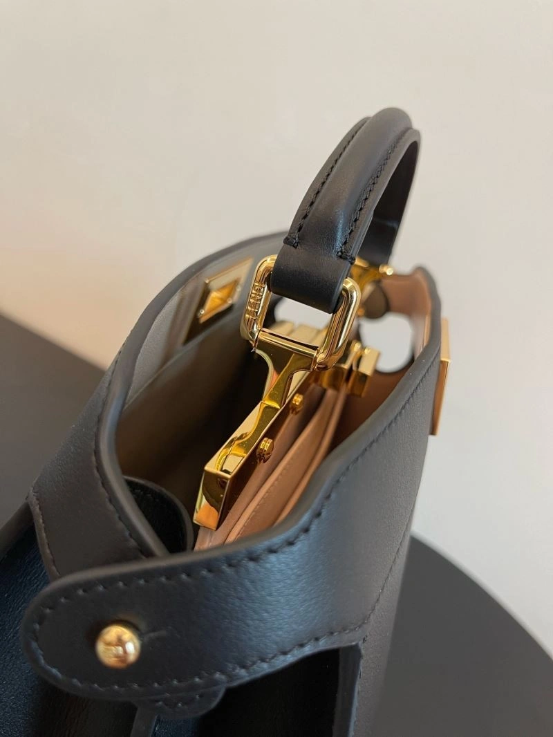 ZipUp Fendi Peekaboo Bags 57600