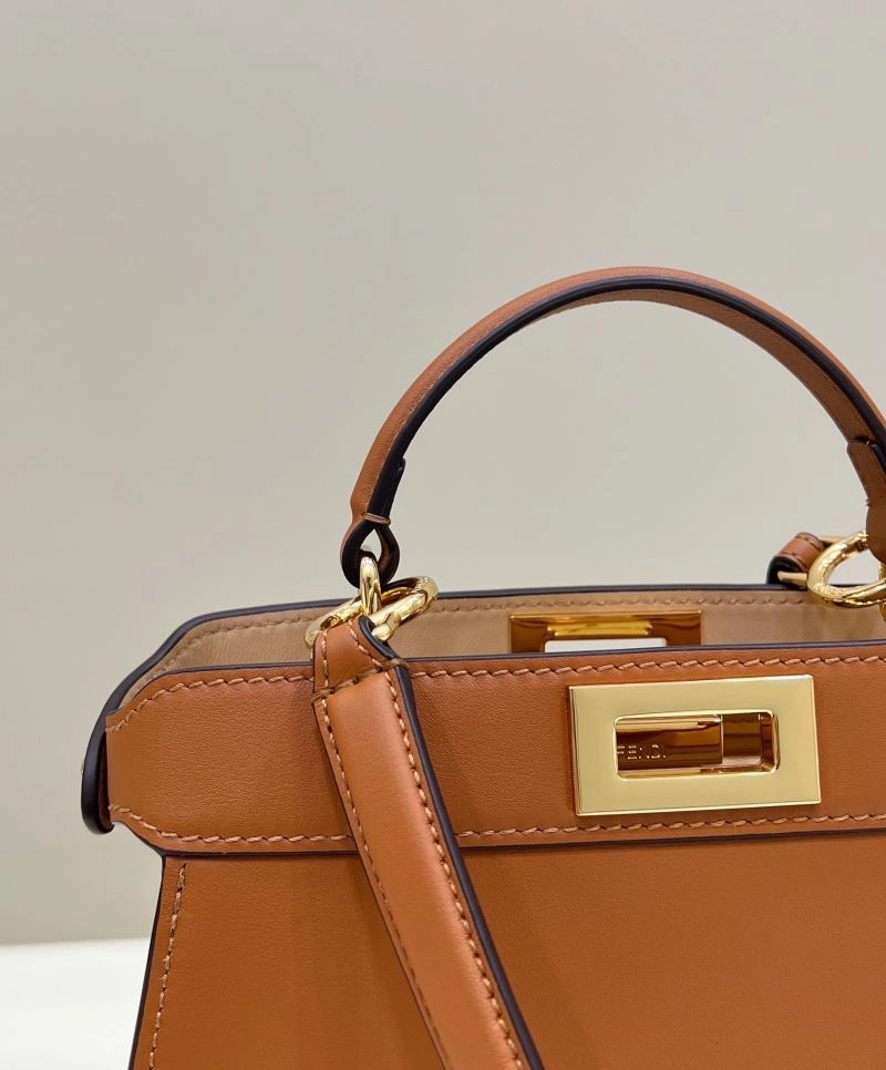Durable Fendi Peekaboo Bags 57596