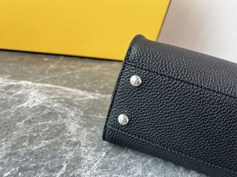 Stylish Fendi Peekaboo Bags 57628