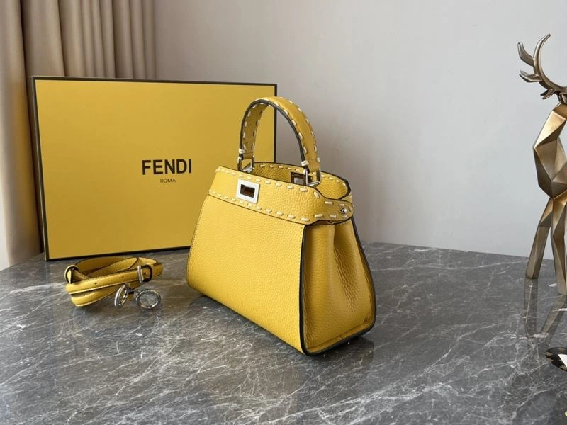 Supportive Fendi Peekaboo Bags 57592