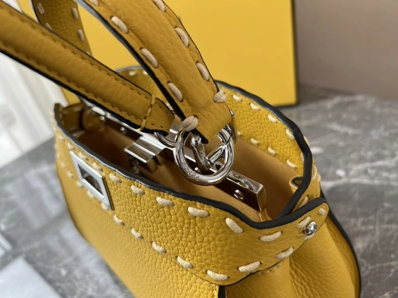 Supportive Fendi Peekaboo Bags 57592