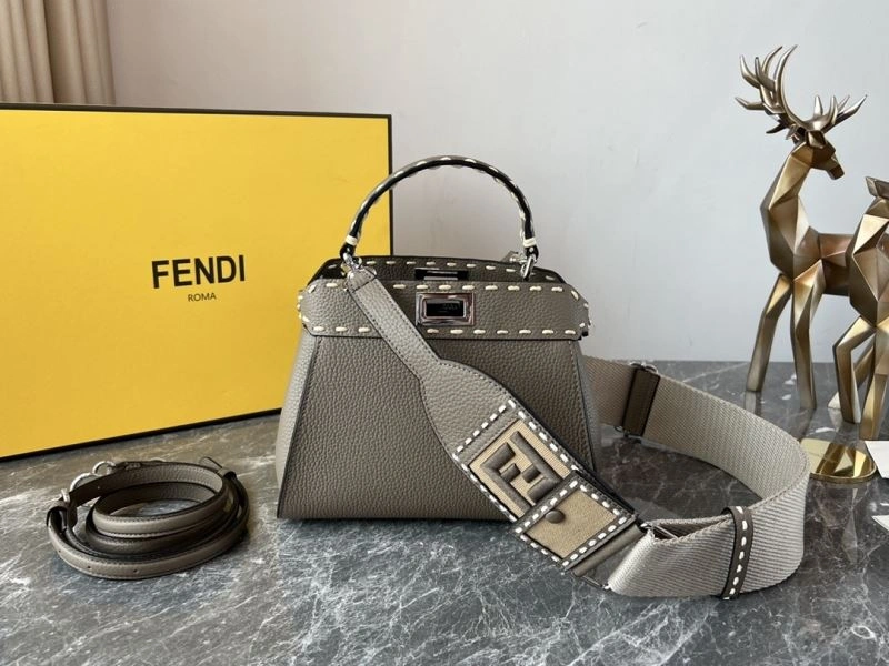 Fendi Peekaboo Bags Cozy 57586