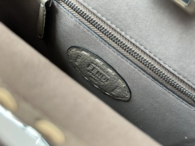 Fendi Peekaboo Bags Cozy 57586