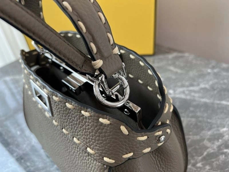 Fendi Peekaboo Bags Cozy 57586