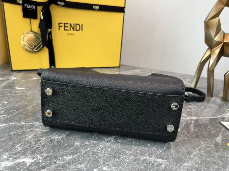 Fendi Peekaboo Bags WellDesigned 57598