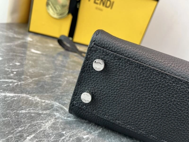 Fendi Peekaboo Bags WellDesigned 57598