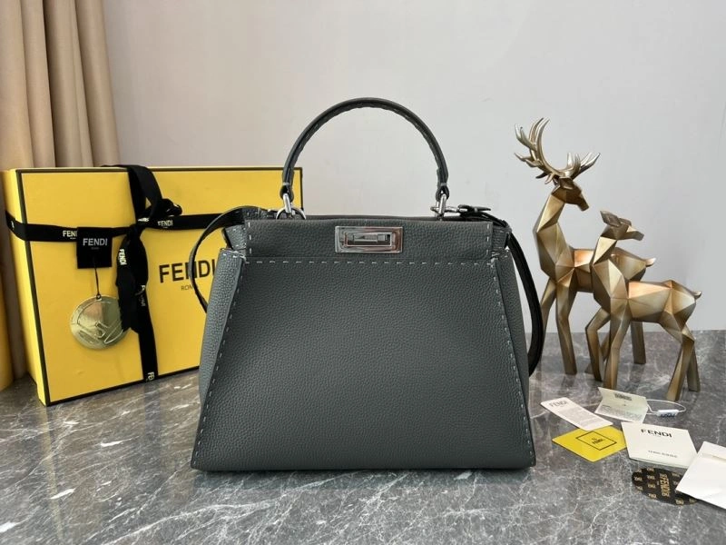ComfortFit Fendi Peekaboo Bags 57683