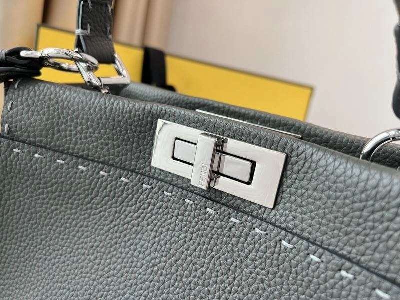 ComfortFit Fendi Peekaboo Bags 57683