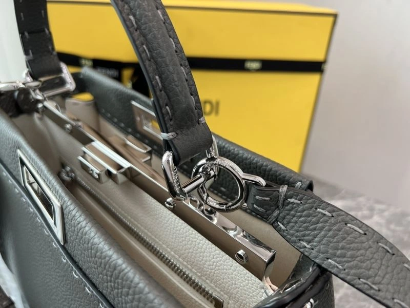 ComfortFit Fendi Peekaboo Bags 57683
