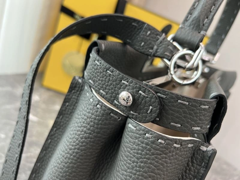 ComfortFit Fendi Peekaboo Bags 57683