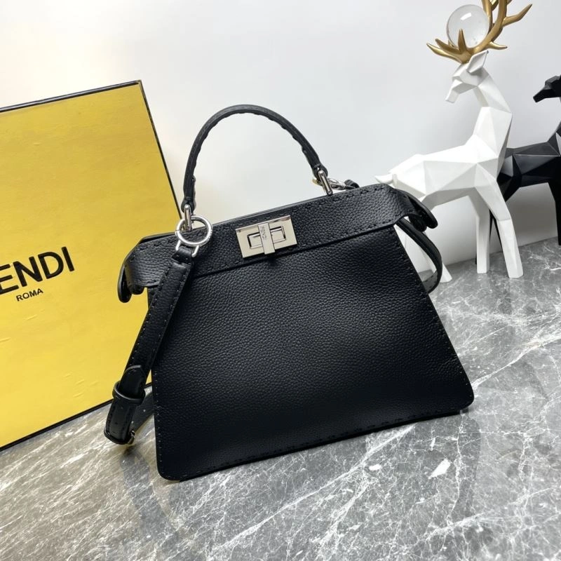 Fendi Peekaboo Bags Stylish 57578