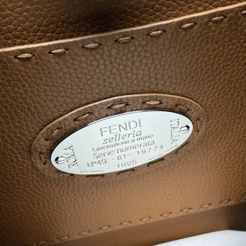 Fendi Peekaboo Bags Stylish 57578