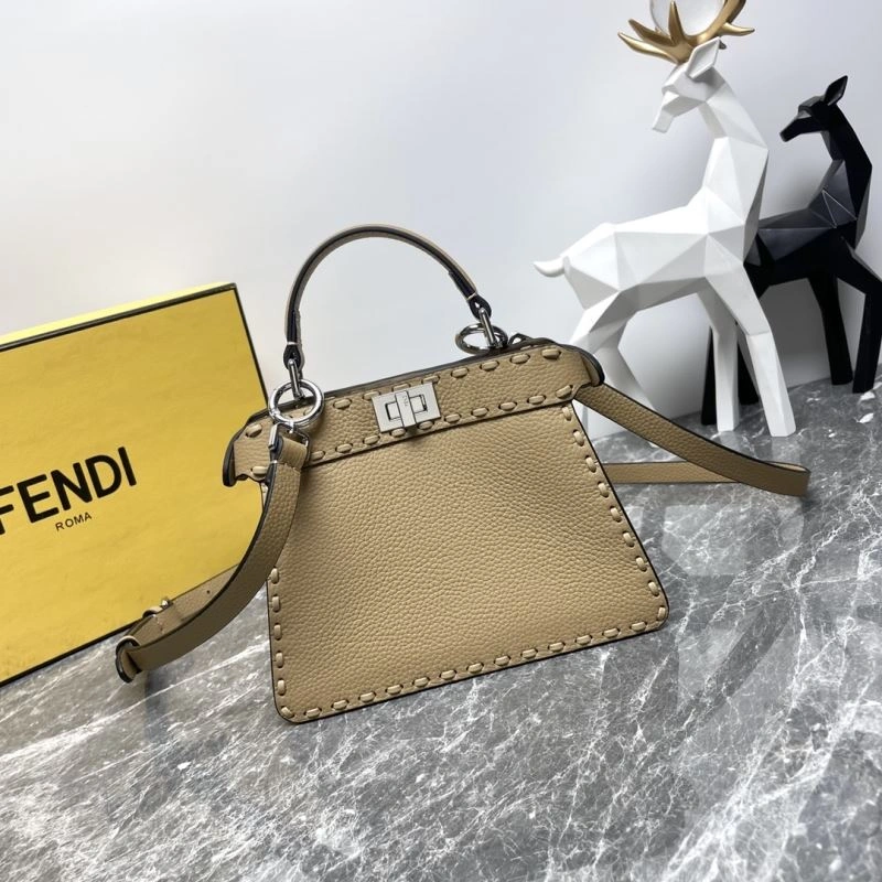 Comfortable Fendi Peekaboo Bags 57566