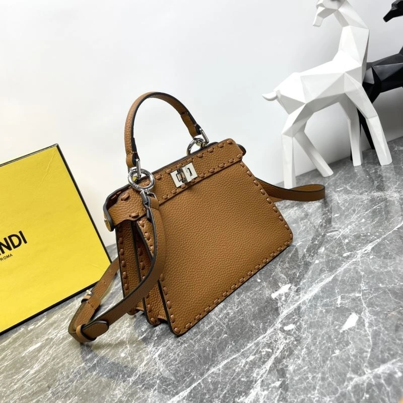Reliable Fendi Peekaboo Bags 57563
