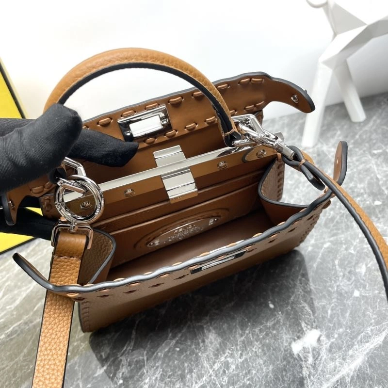 Reliable Fendi Peekaboo Bags 57563
