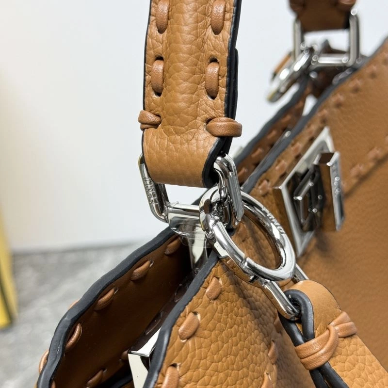 Fendi Peekaboo Bags Casual 57552