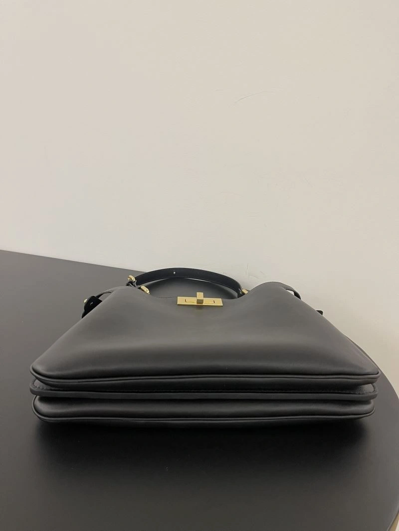 Fendi Peekaboo Bags Casual 57590