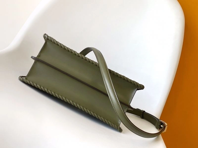 Fendi Peekaboo Bags Minimalist 57551