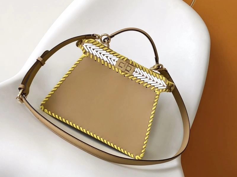 Lightweight Fendi Peekaboo Bags 57576