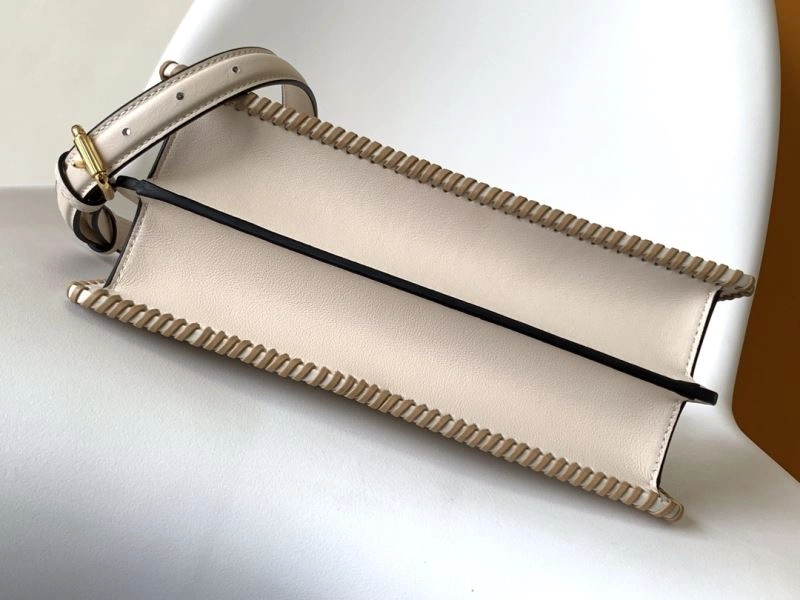 Fendi Peekaboo Bags Elegant 57583