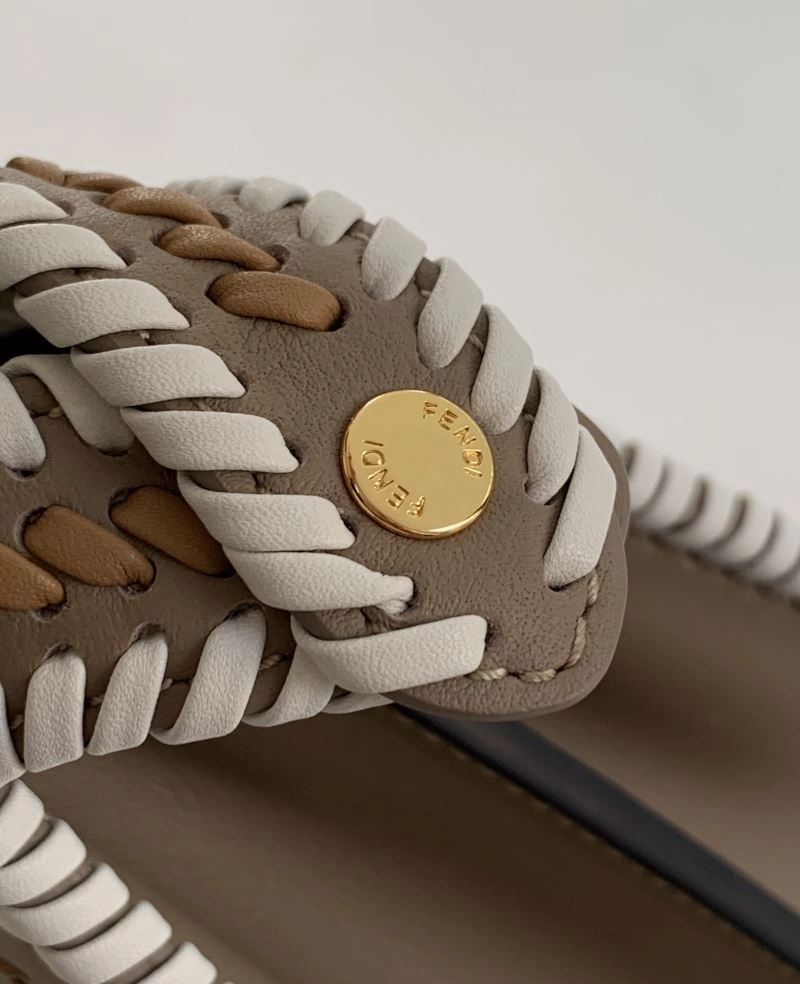 Fendi Peekaboo Bags Premium 57537