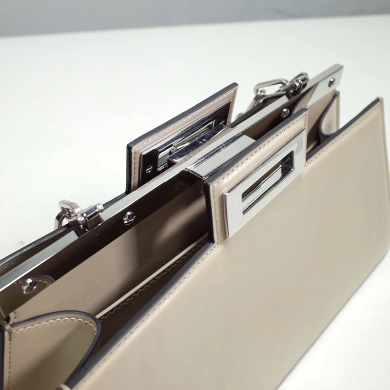 Fendi Peekaboo Bags Trendy 59361