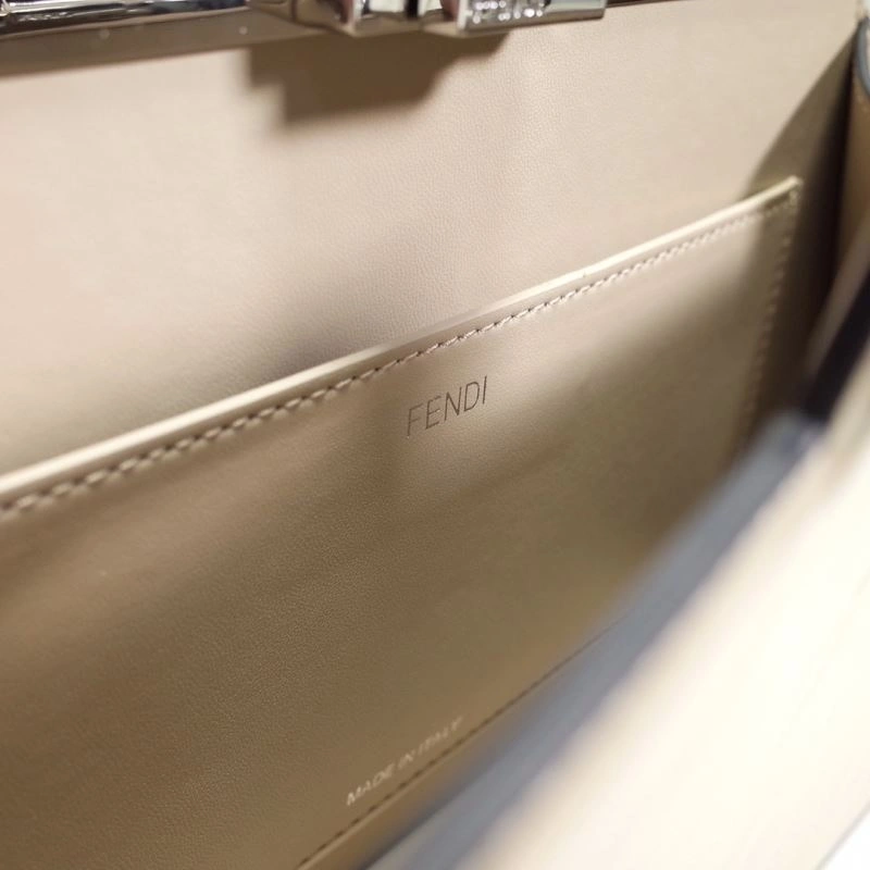 Fendi Peekaboo Bags Trendy 59361