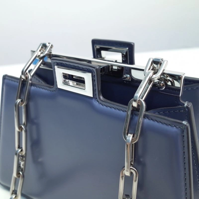 Casual Fendi Peekaboo Bags 59370