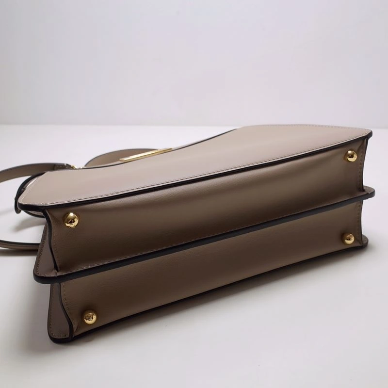 Resilient Fendi Peekaboo Bags 59343