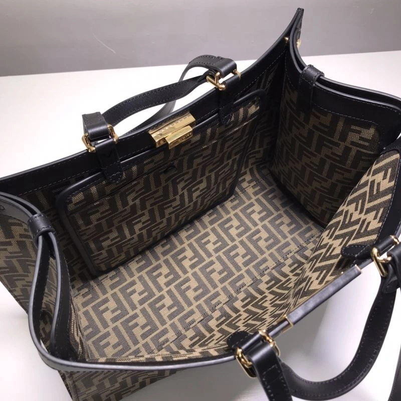 Fendi Peekaboo Bags Compact 59337