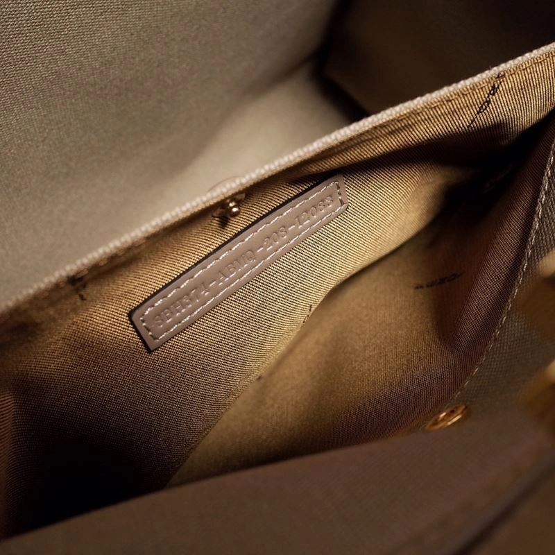 Reliable Fendi Peekaboo Bags 59338