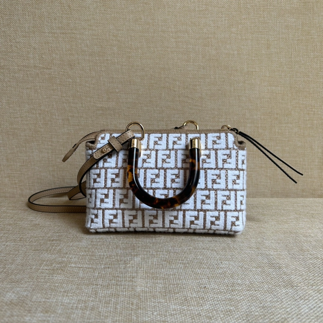 NewStyle Fendi Pillow Bags 76790