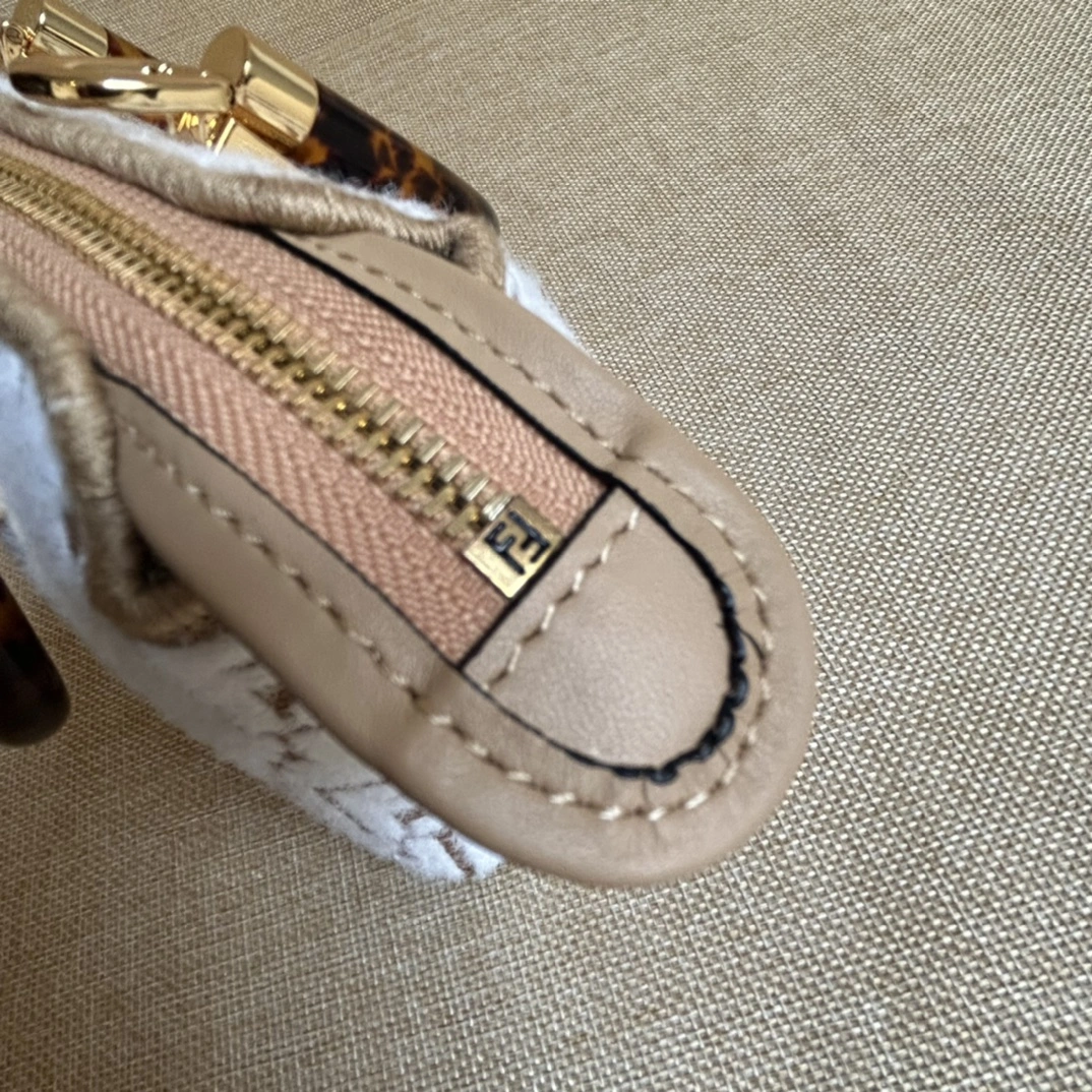 NewStyle Fendi Pillow Bags 76790