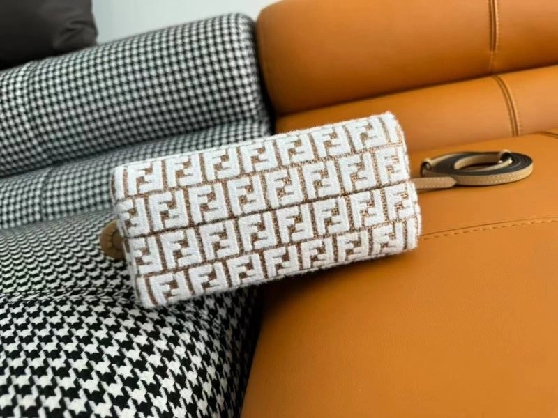 Fendi Pillow Bags Durable 72889