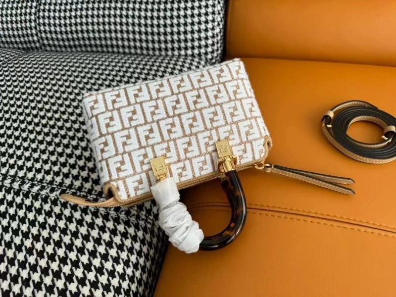 Fendi Pillow Bags Durable 72889