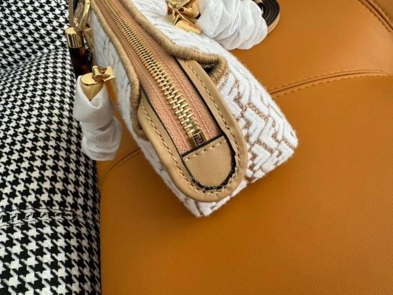 Fendi Pillow Bags Durable 72889