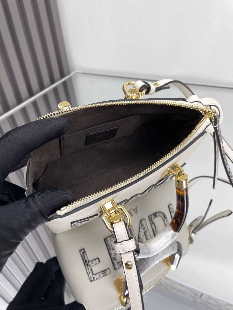 Resilient Fendi Pillow Bags 72874