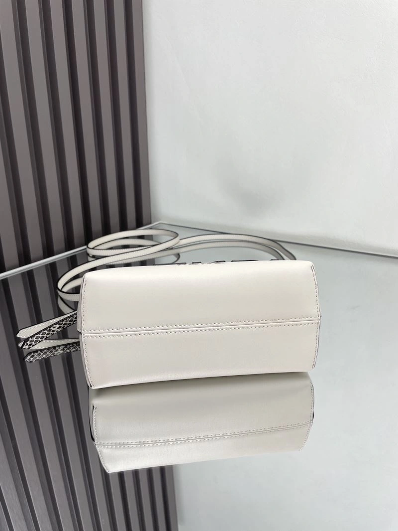 Resilient Fendi Pillow Bags 72874